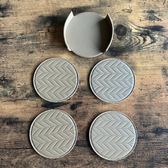 NEW David Yurman Chevron Tan Leather Coasters - RARE - Picture 2 of 3